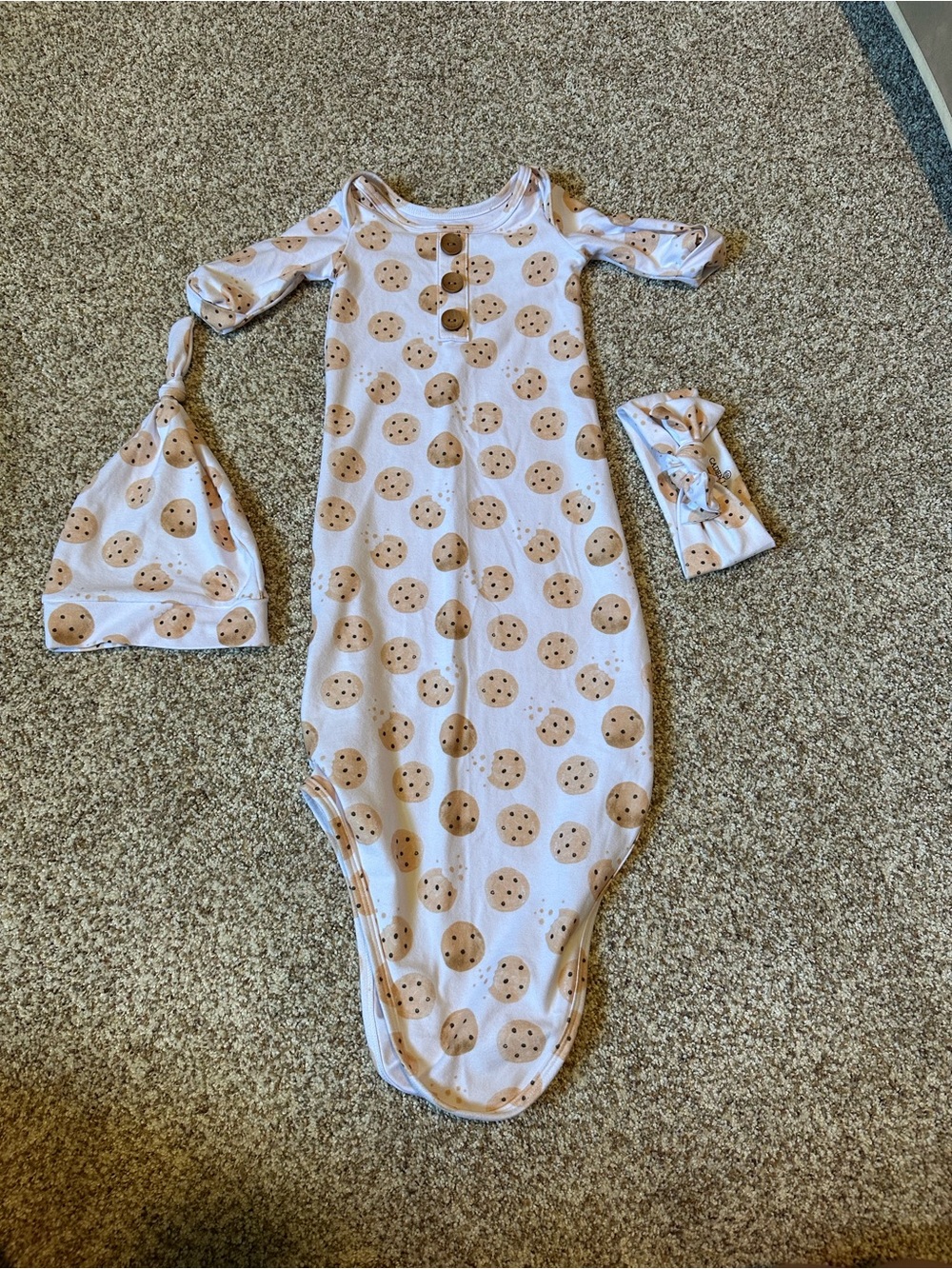 Caden Lane White and Tan Cookie Print Baby Gown with Hat and Headband
